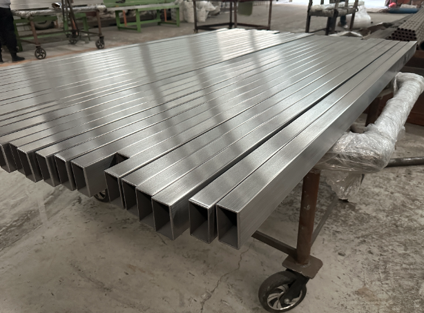 贵州新能源汽车用不锈钢方管 现货